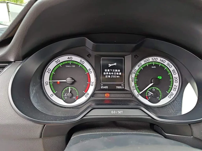 Volkswagen Octavia — фото 7