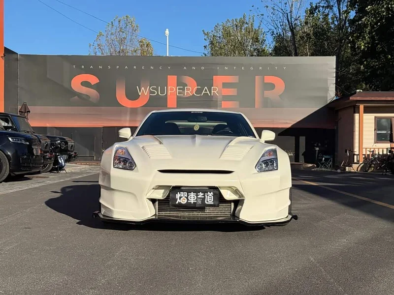 Nissan GT-R — фото 2
