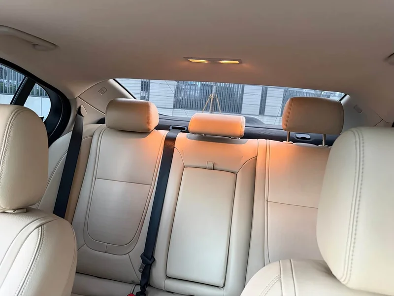 Jaguar XF — фото 31