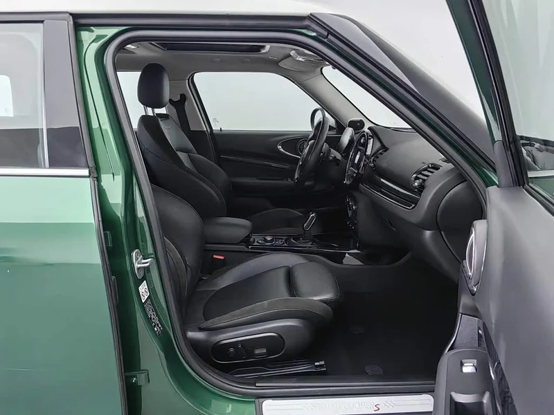 MINI CLUBMAN — фото 23