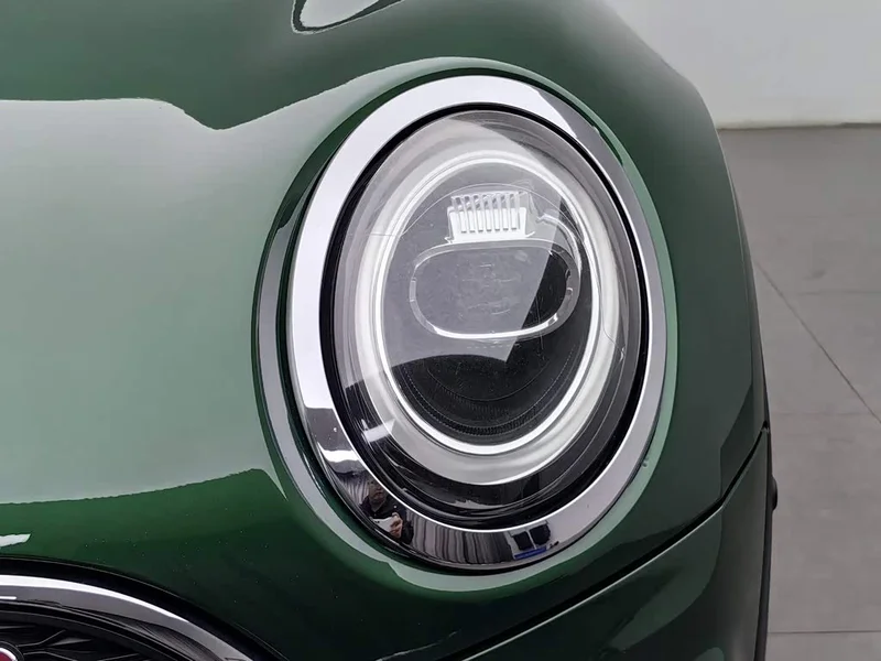 MINI CLUBMAN — фото 7