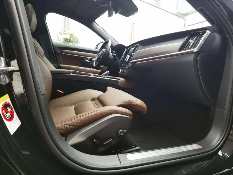 Volvo S90 — фото 13