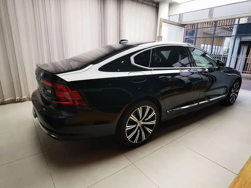 Volvo S90 — фото 6