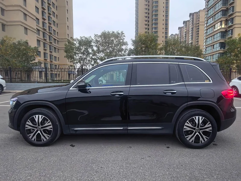 Mercedes-Benz GLB-Class — фото 16