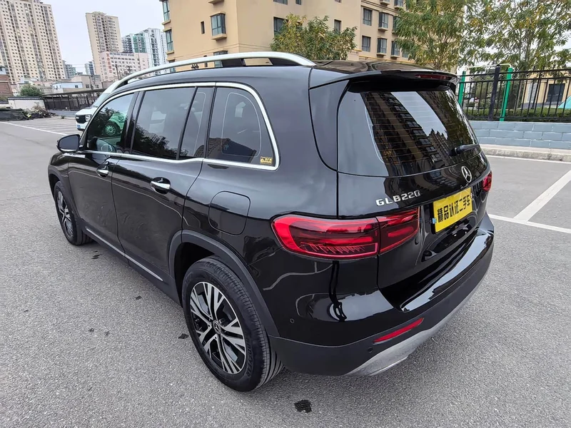 Mercedes-Benz GLB-Class — фото 19