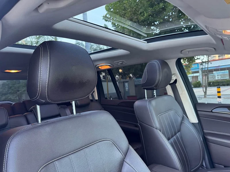 Mercedes-Benz GLS — фото 18