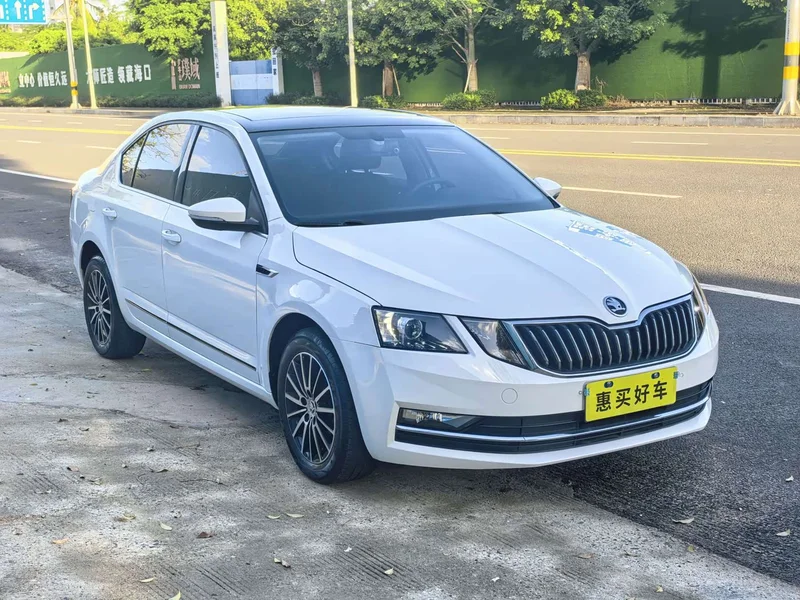 Volkswagen Octavia — фото 3