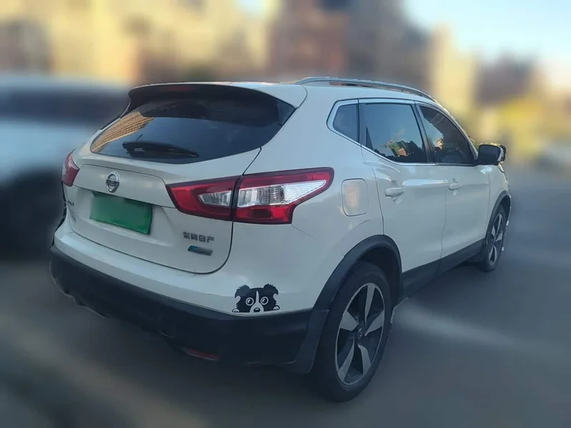 Nissan Qashqai — фото 4