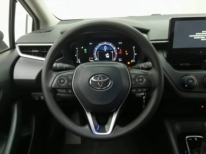 Toyota Corolla — фото 11