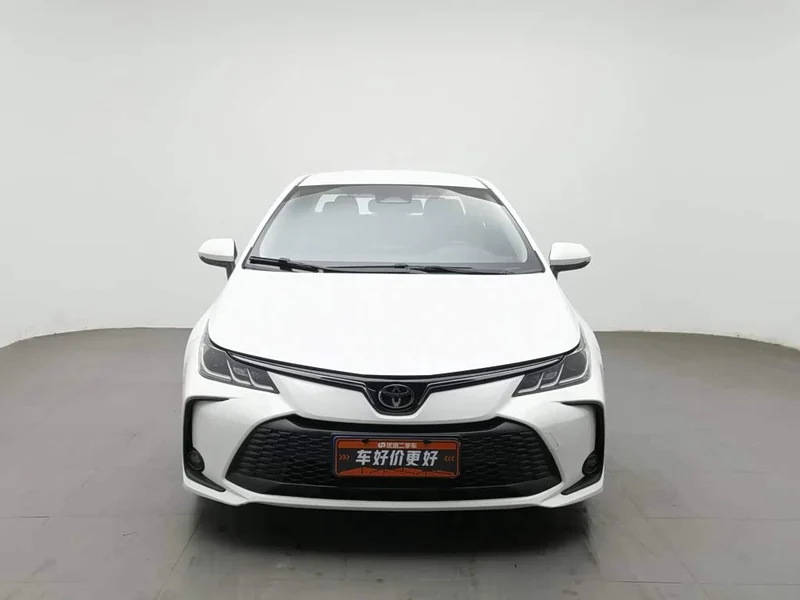 Toyota Corolla — фото 3