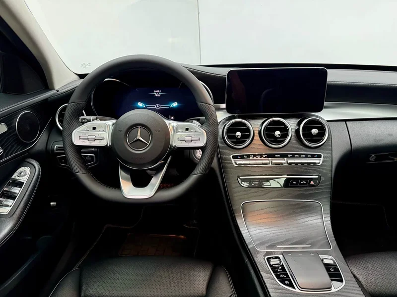 Mercedes-Benz C-Class — фото 17