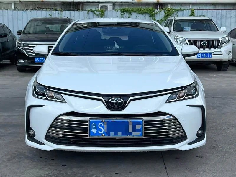 Toyota Corolla — фото 2