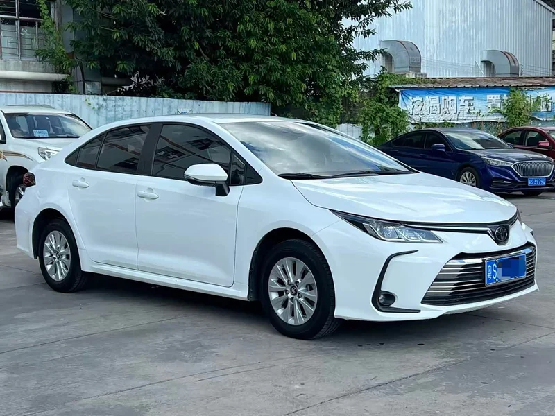 Toyota Corolla — фото 3