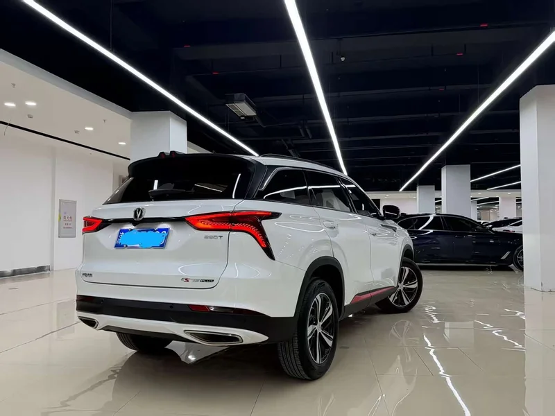Changan CS75PLUS — фото 4