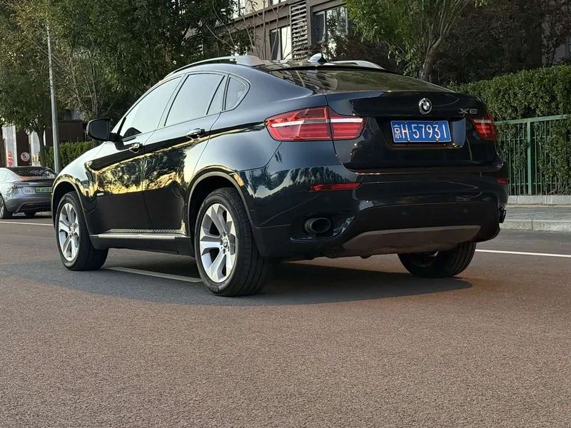 BMW X6 — фото 8