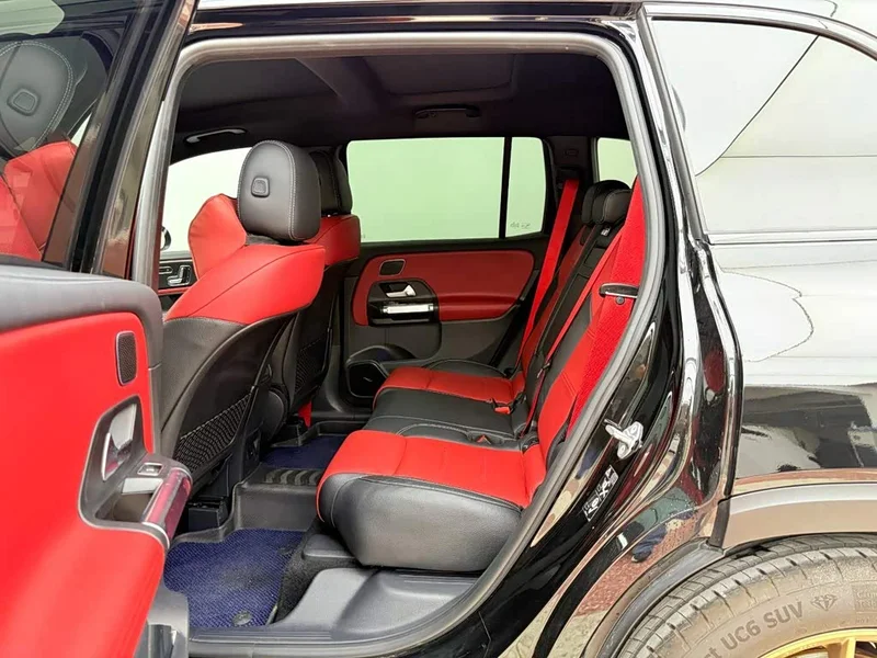 Mercedes-Benz GLB AMG — фото 12
