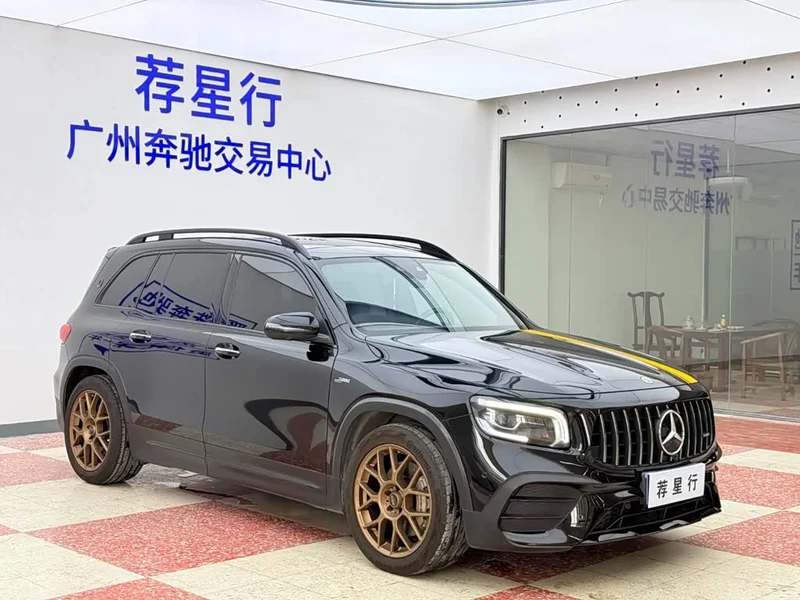 Mercedes-Benz GLB AMG — фото 3