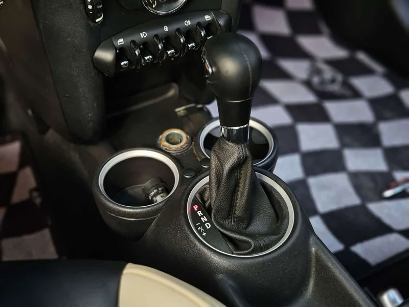 MINI CLUBMAN — фото 16