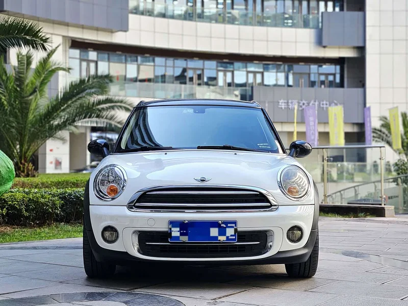 MINI CLUBMAN — фото 2