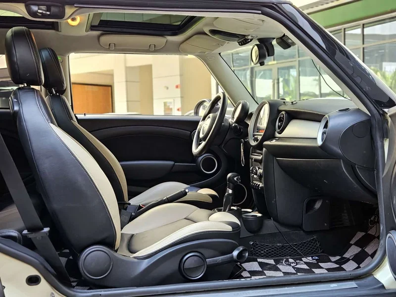 MINI CLUBMAN — фото 8