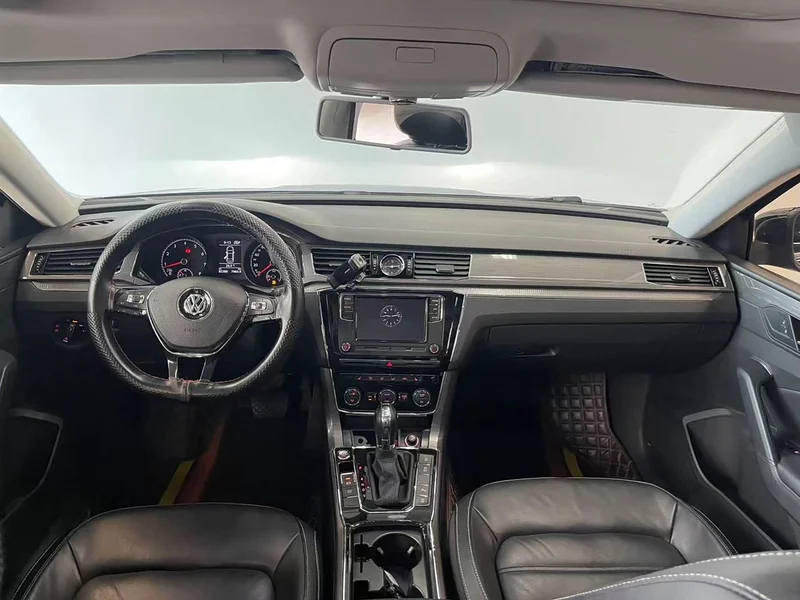 Volkswagen Passat — фото 5