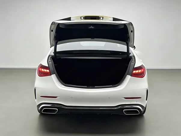 Mercedes-Benz C-Class — фото 11