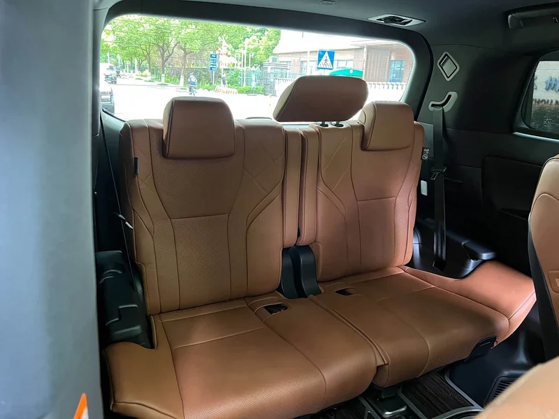 Toyota Alphard — фото 14