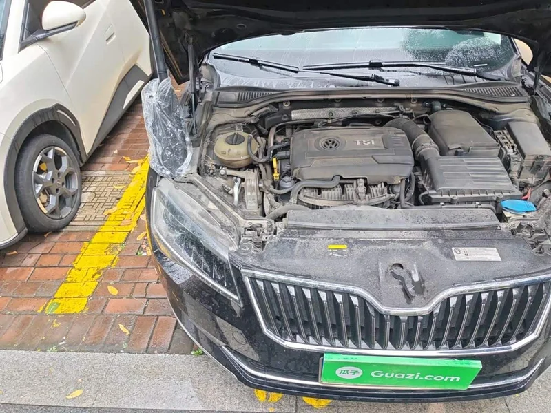 Skoda Superb — фото 20