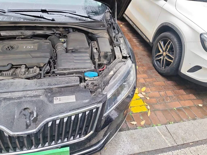 Skoda Superb — фото 21