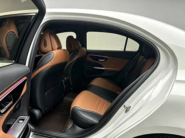 Mercedes-Benz C-Class — фото 10
