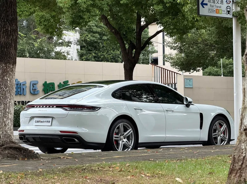 Porsche Panamera — фото 5