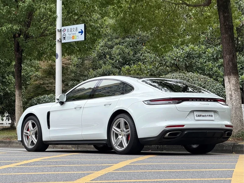 Porsche Panamera — фото 6