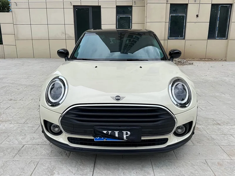 MINI CLUBMAN — фото 2