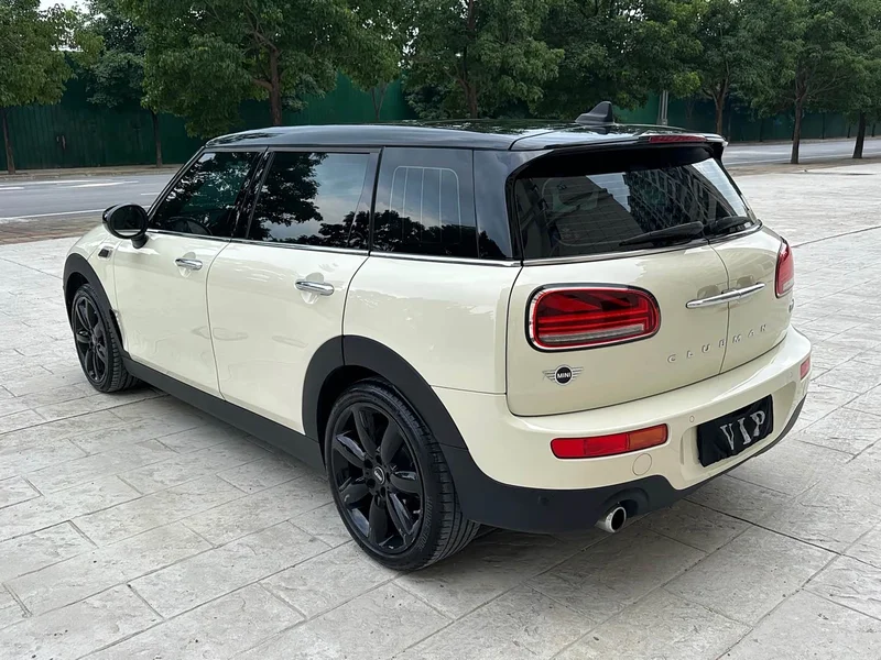 MINI CLUBMAN — фото 10