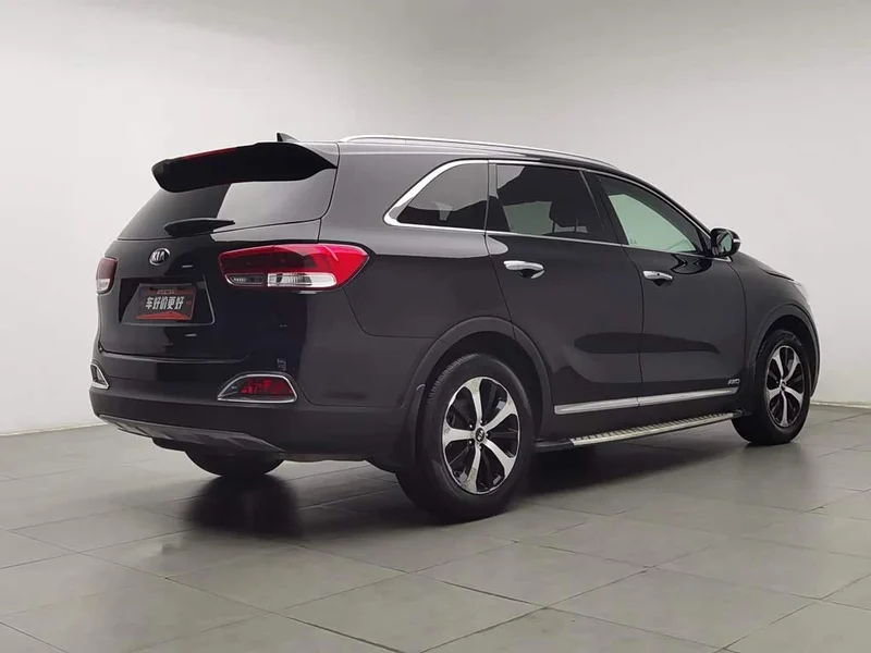 Kia Sorento — фото 2