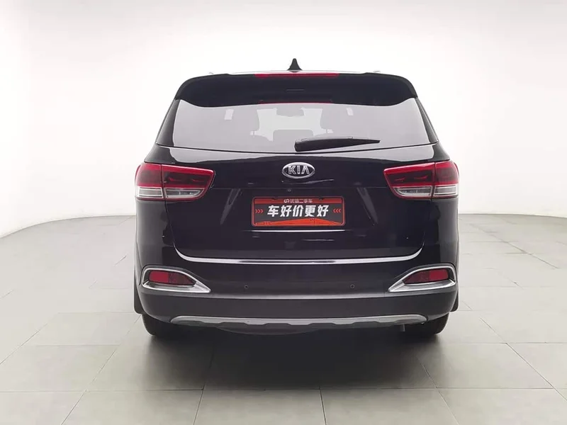 Kia Sorento — фото 4