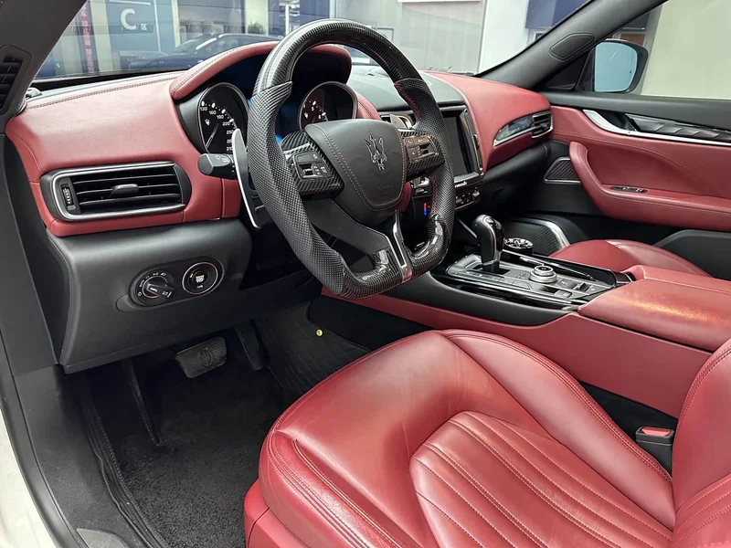 Maserati Levante — фото 12