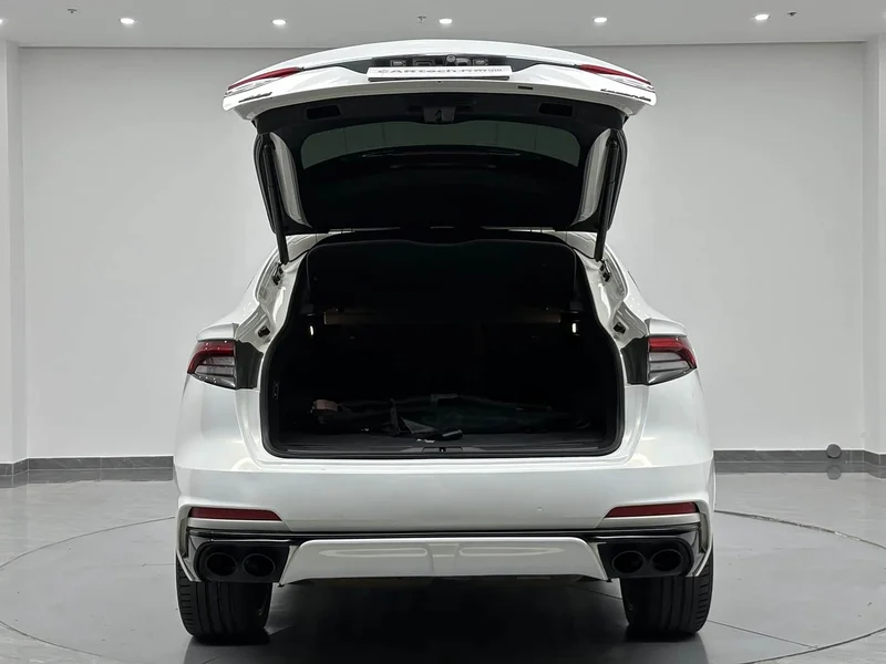 Maserati Levante — фото 27