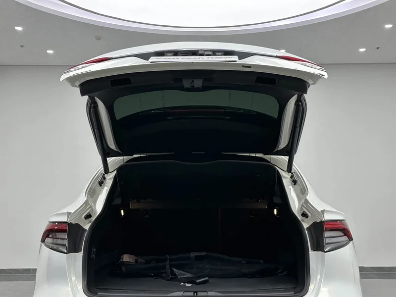 Maserati Levante — фото 28