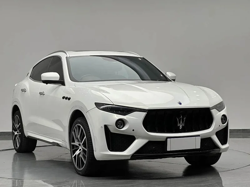 Maserati Levante — фото 3