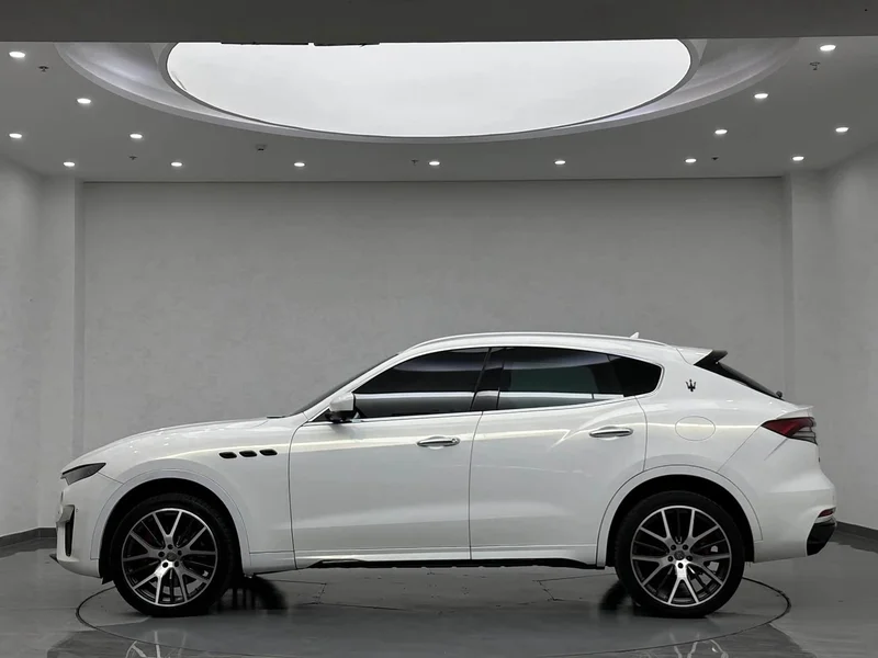 Maserati Levante — фото 5
