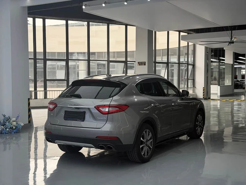 Maserati Levante — фото 13
