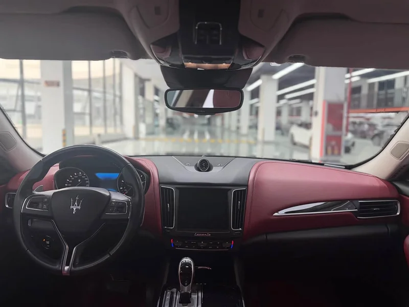 Maserati Levante — фото 7