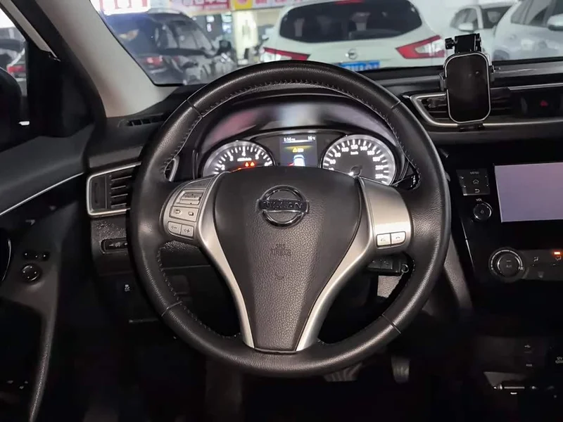 Nissan Qashqai — фото 15