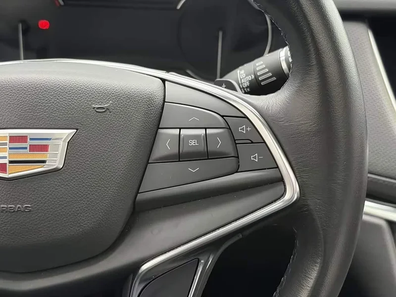Cadillac XT5 — фото 17