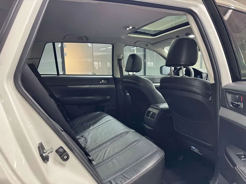 Subaru Outback — фото 14