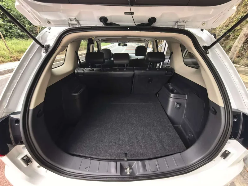 Mitsubishi Outlander — фото 12
