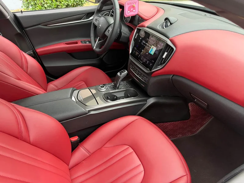 Maserati Ghibli — фото 13