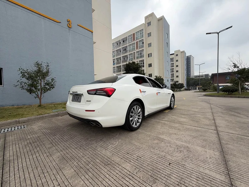 Maserati Ghibli — фото 20
