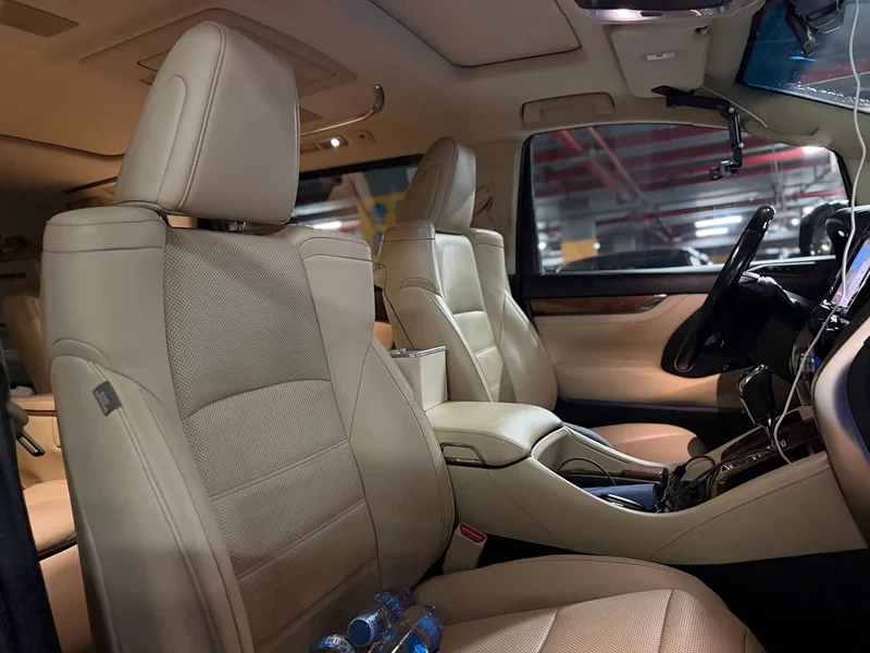 Toyota Alphard — фото 17